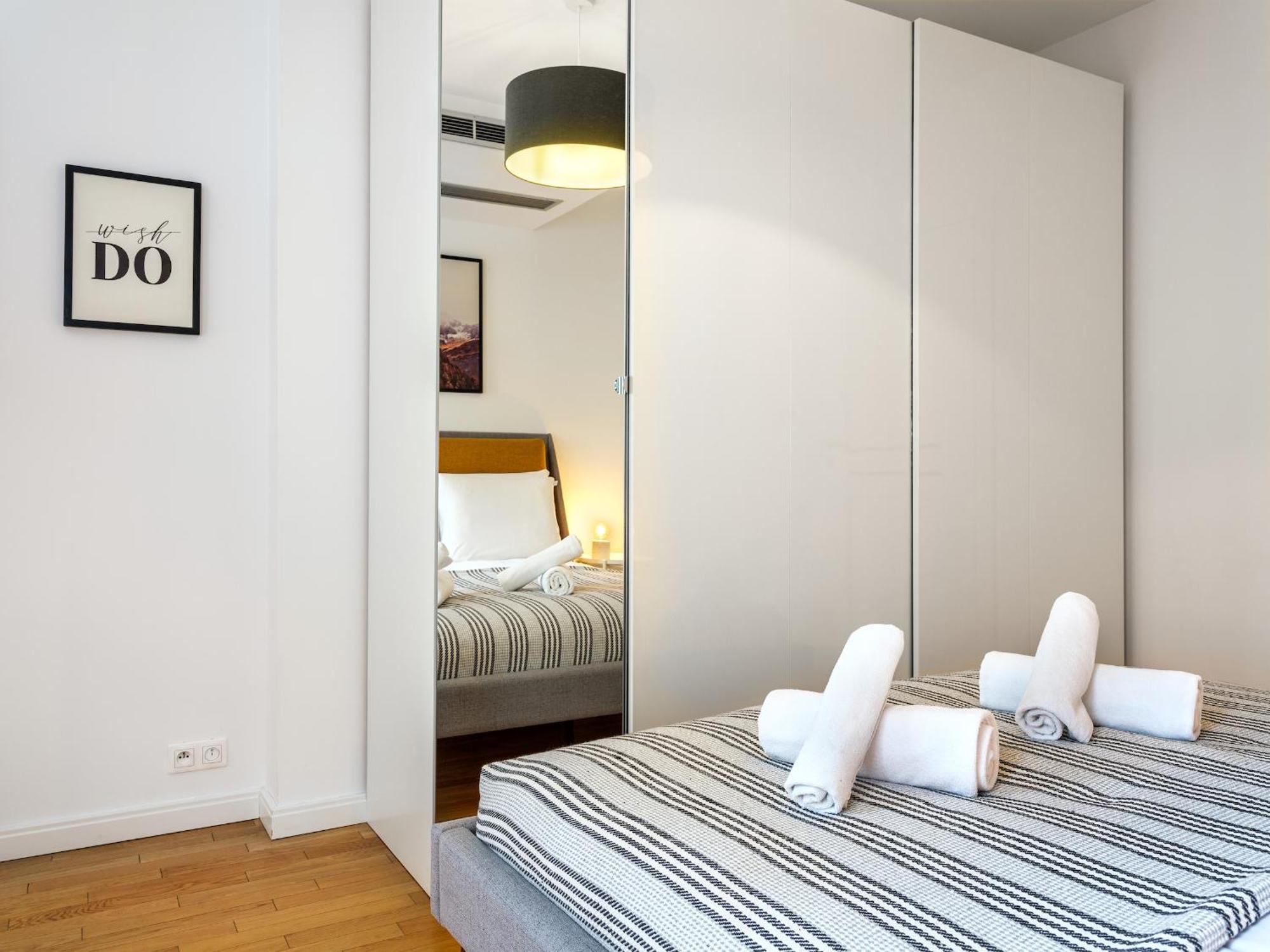 Modern W. Parking By Tyzenhauz Appartement